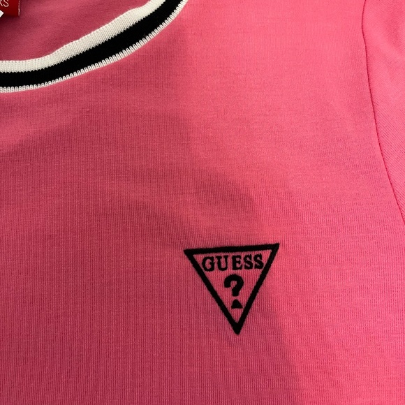 Brand New Guess Pink T Shirt - Picture 2 of 4